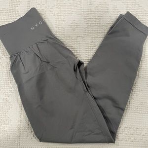NVGTN Light Grey Seamless Leggings